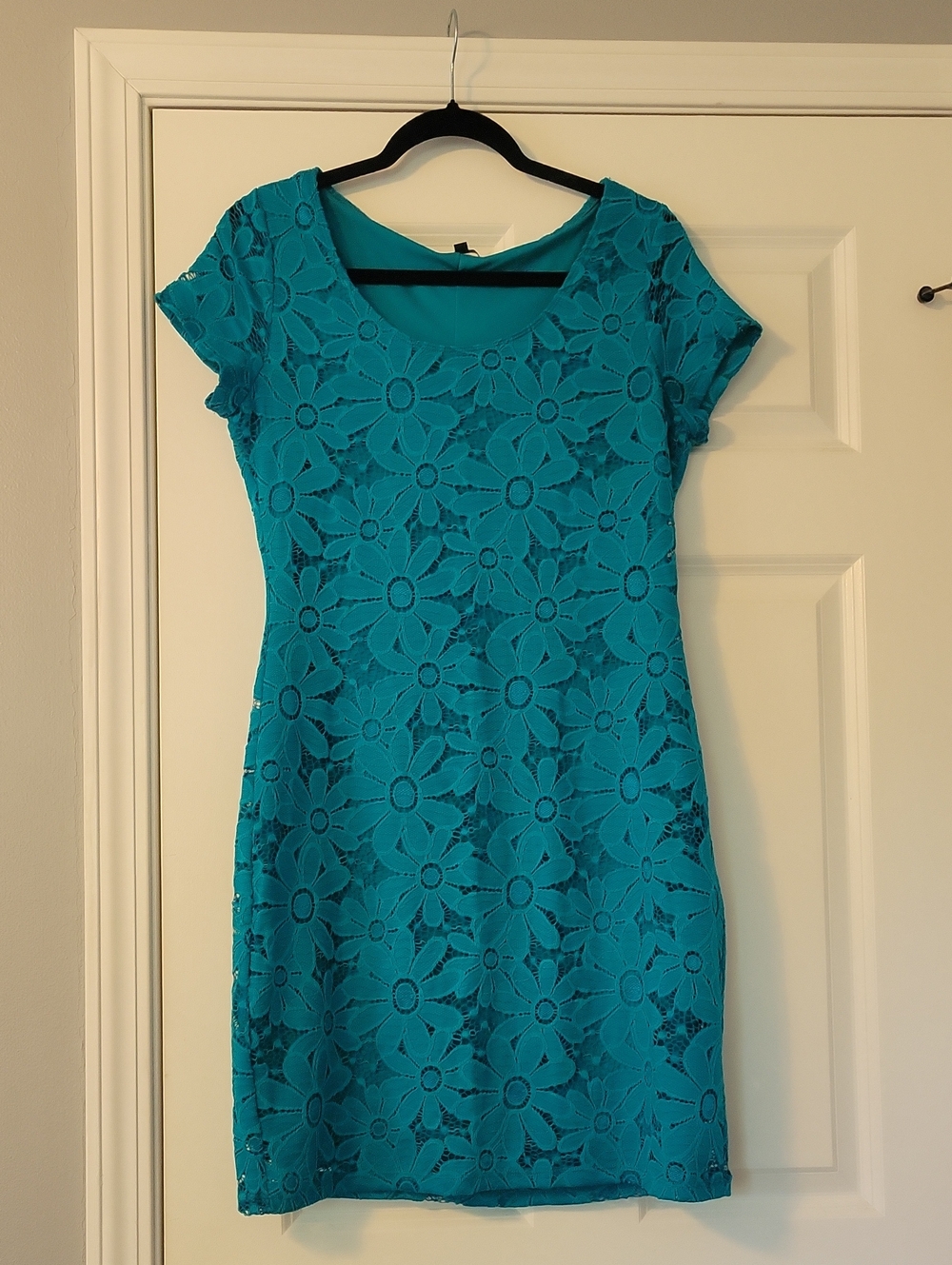 Tiana B. Teal Floral Lace Scoop-Neck Shift Dress